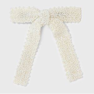 Pearl bow